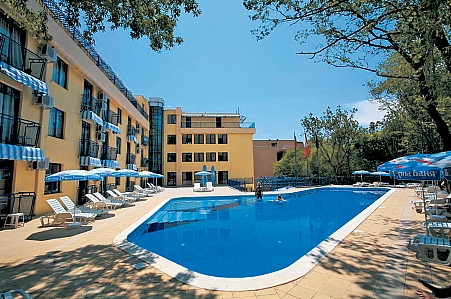 Hotel s bazénem