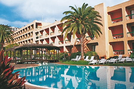 Hotel s bazénem