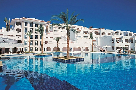 Hotel s bazénem
