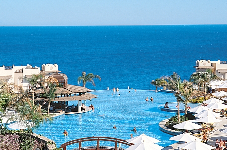 Hotel s bazénem