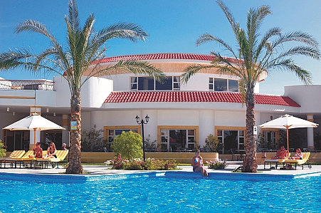 Hotel s bazénem