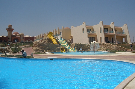 Hotel s bazénem