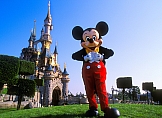 Disneyland plnými doušky - hotel Cheyenne