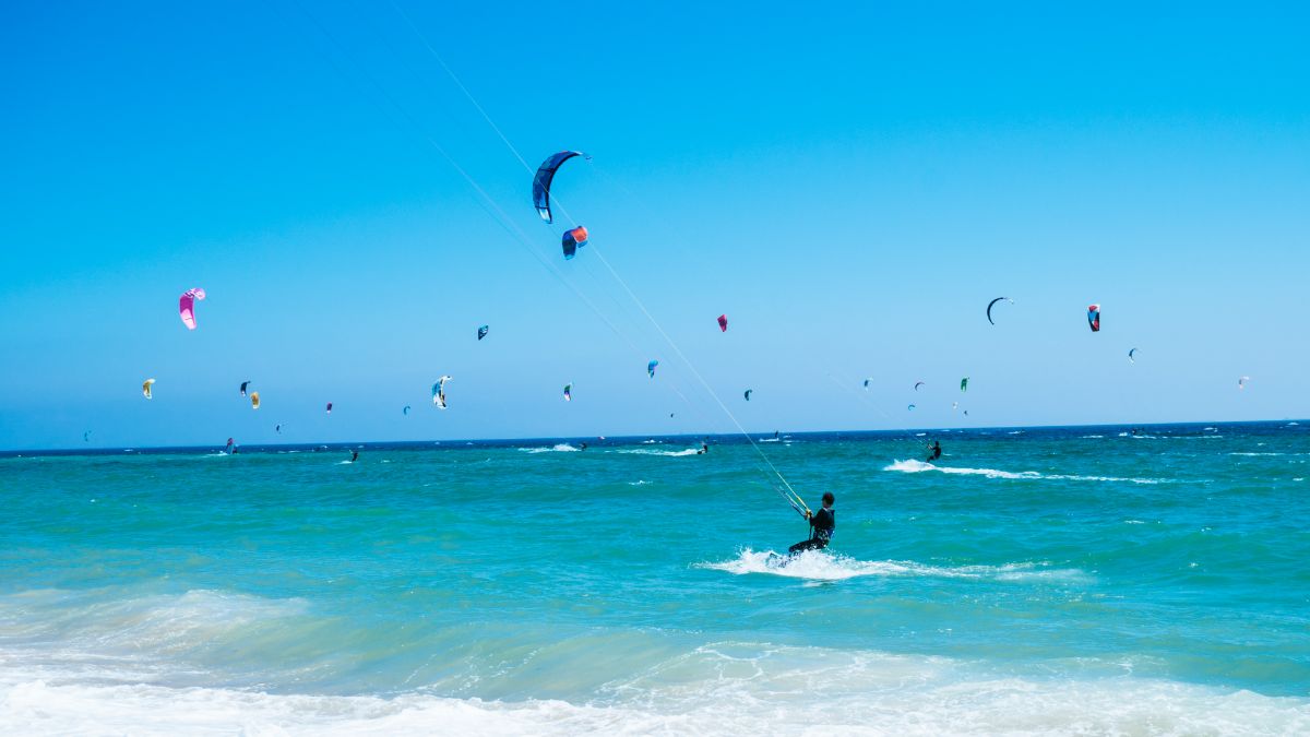 Kitesurfing