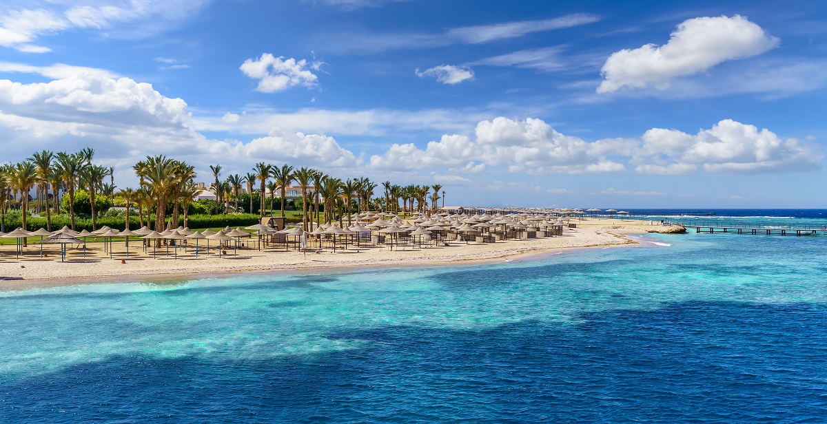 Nádherná pláž v oblasti Port Ghalib, Marsa Alam Nádherná pláž v oblasti Port Ghalib, Marsa Alam