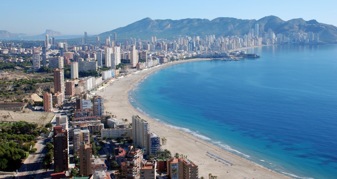 Pláž Playa de Levante, Benidorm, Costa Blanca