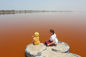 Celkový pohled na Růžové jezero