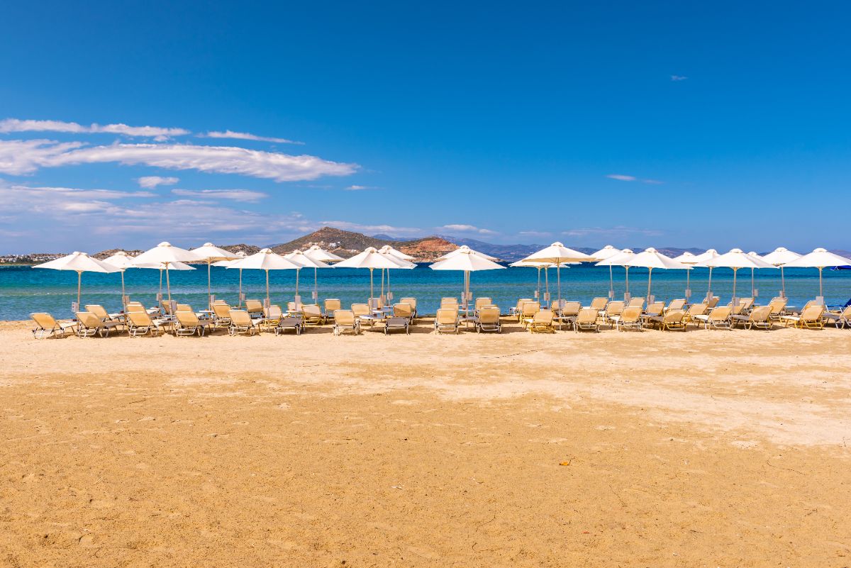 Pláž Agios Georgios, Naxos