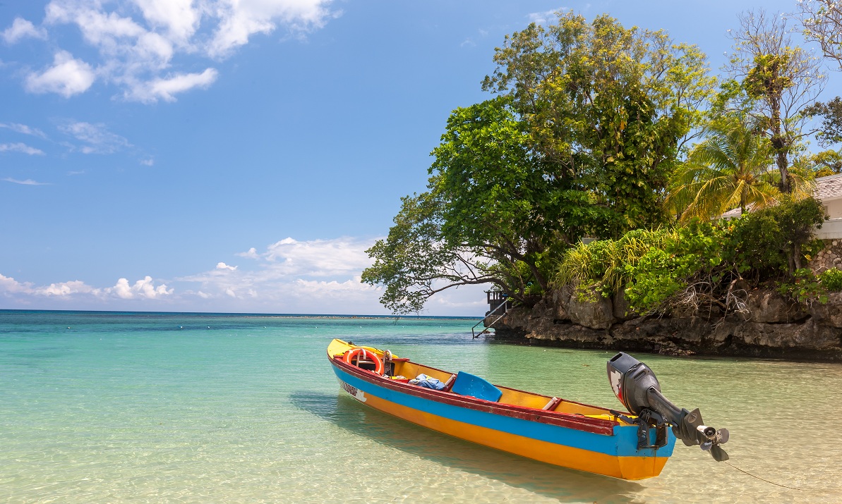K dopravě po Jamajce můžete využít i lodní dopravu