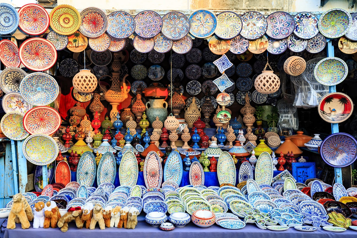 Tunisko, trhy s typickými suvenýry