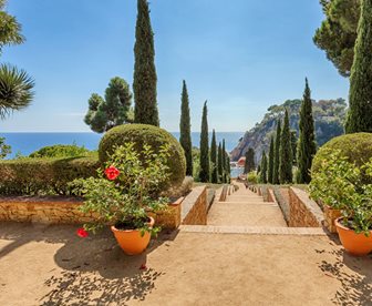 Botanická zahrada Marimurtra nad Středozemním mořem