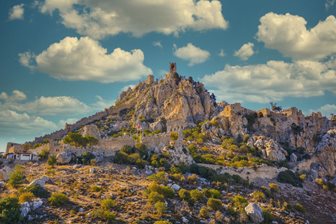 Hrad Svatý Hilarion na Severním Kypru