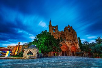 Mešita Laly Mustafy paši na Severním Kypru