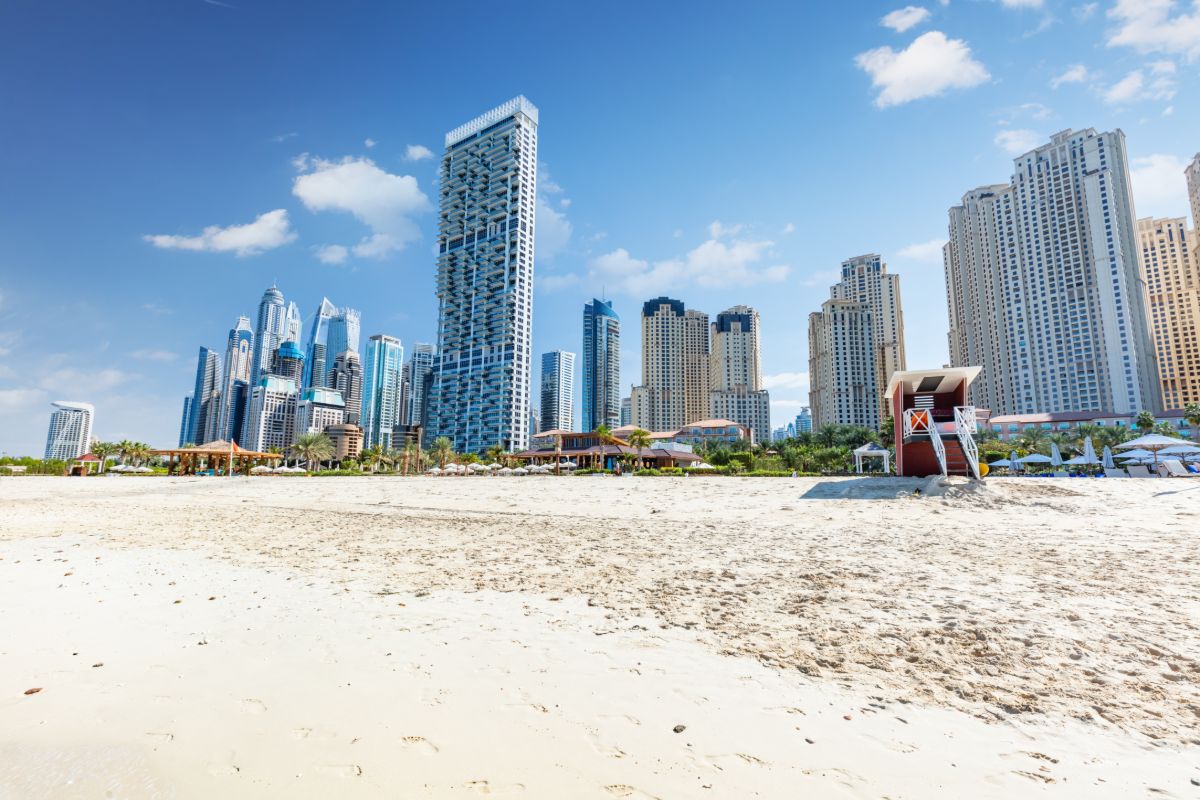 Pláž Jumeirah v Arabských emirátech