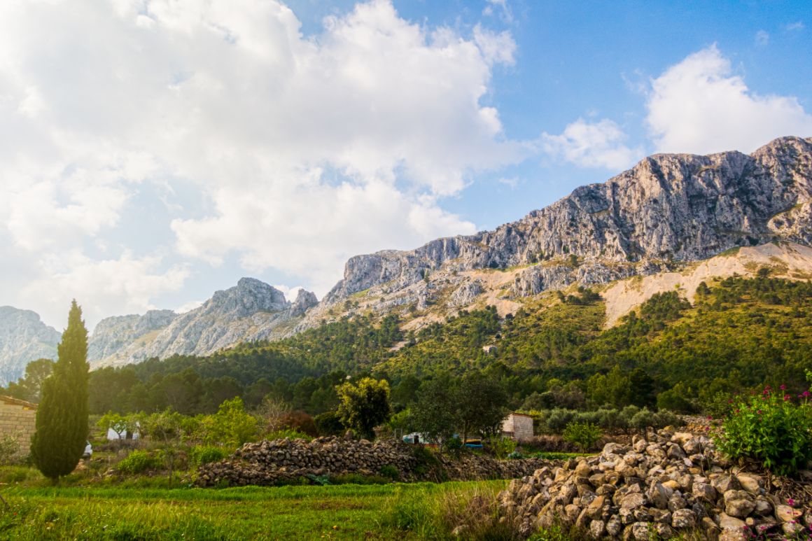 Horský masív Serra Bernia poblíž Costa Blanca Horský masív Serra Bernia poblíž Costa Blanca