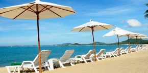Maenam Beach Maenam-Beach.jpg