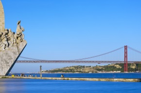 Algarve-Most-v-Lisabonu-je-symbolem-portugalske-dopravni-site.jpg