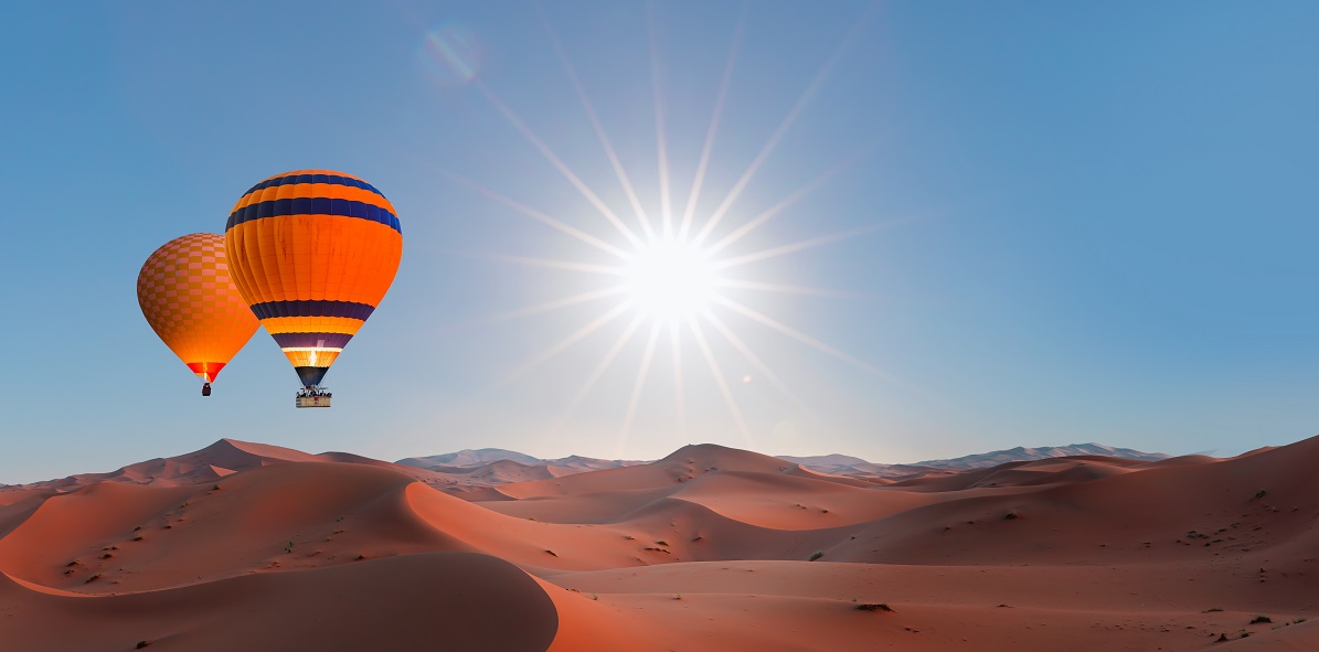 Let balonem nad saharskou pouští v Maroku