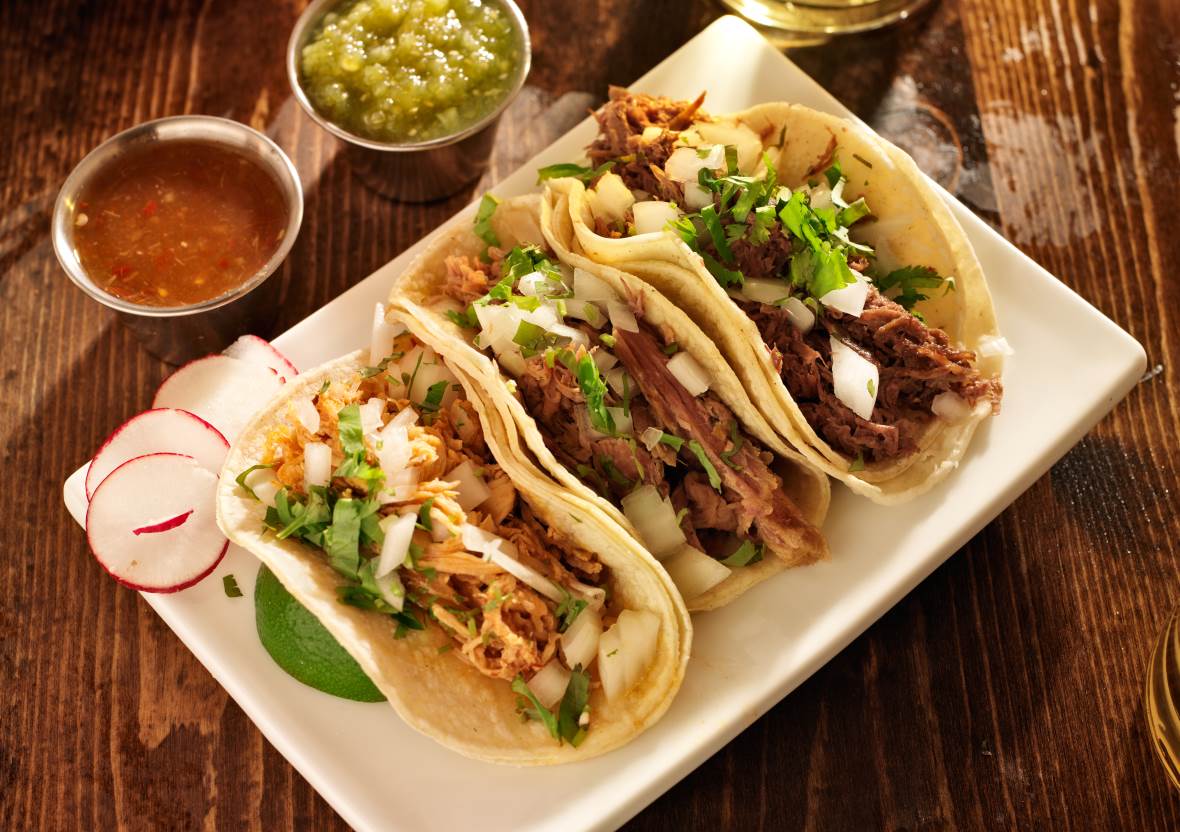 Jidlo-barbacoa-carnitas-kureci-tacos.jpg