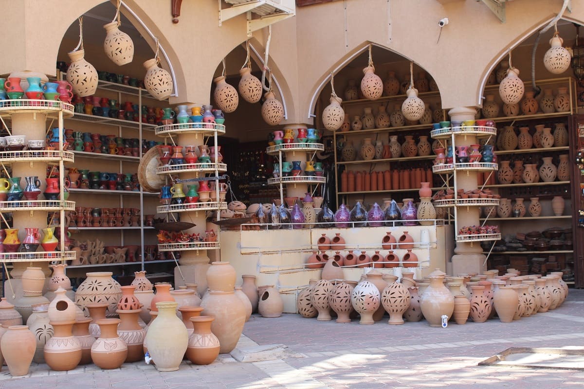 Omán, typický obchod se suvenýry