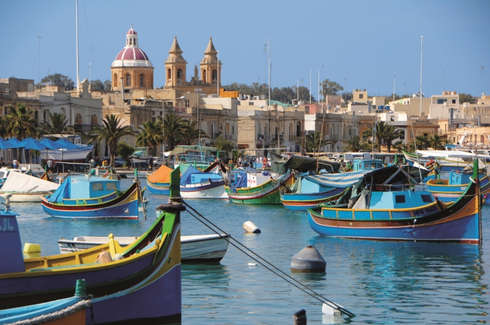 Malta-Pristav-v-mestecku-Marsaxlokk.jpg