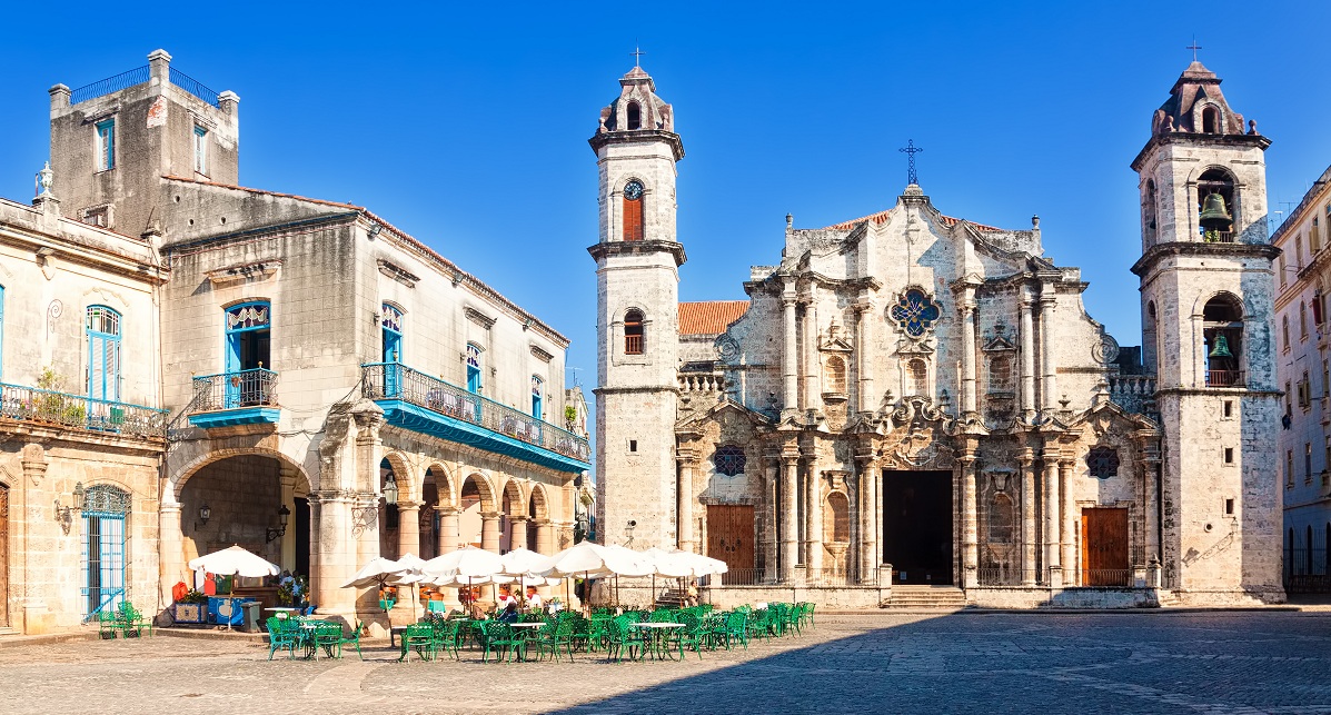 Barokní katedrála na náměstí Plaza de la Catedral