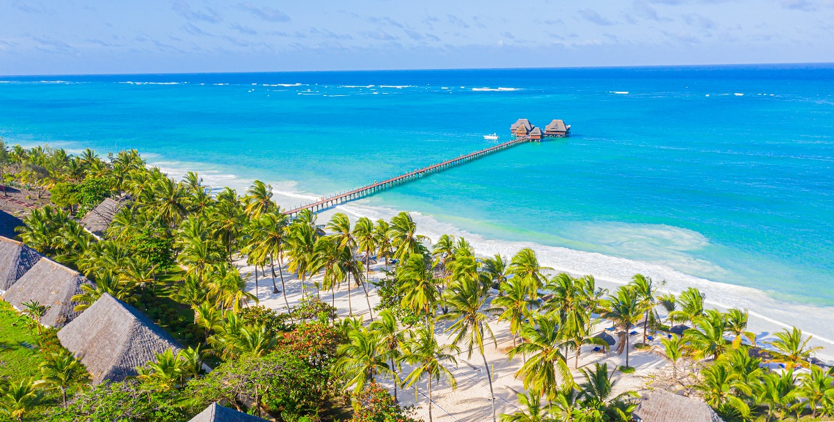 Tropická pláž na Zanzibaru Tropická pláž na Zanzibaru