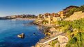 Sozopol, nábřeží s pevnou zdí Sozopol, nábřeží s pevnou zdí