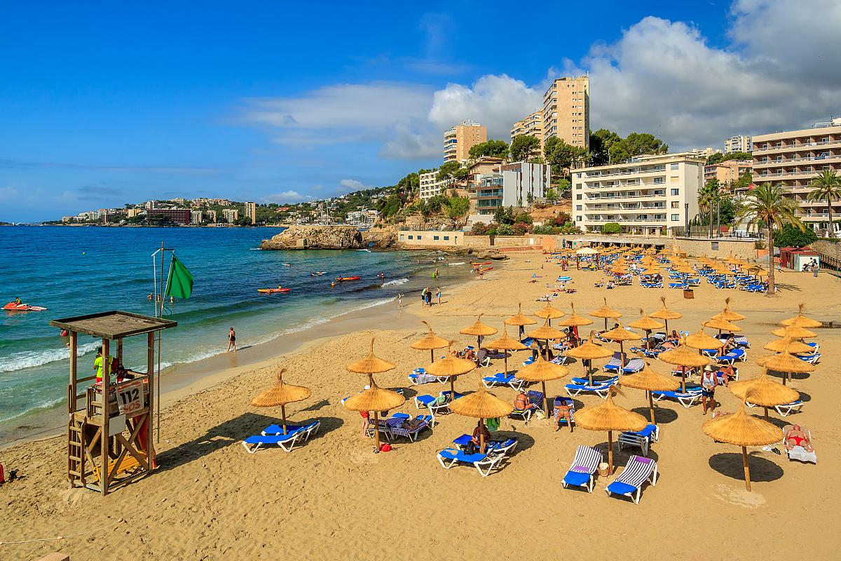 Cala Mayor, pohled na pláž