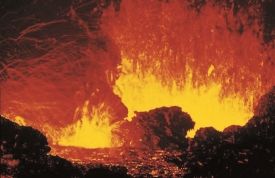 Aktivni-vulkan-Piton-de-la-Fournaise.jpg