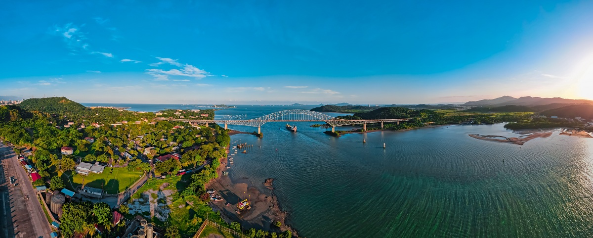 Puente de las Americas je silniční most přes Panamský průplav