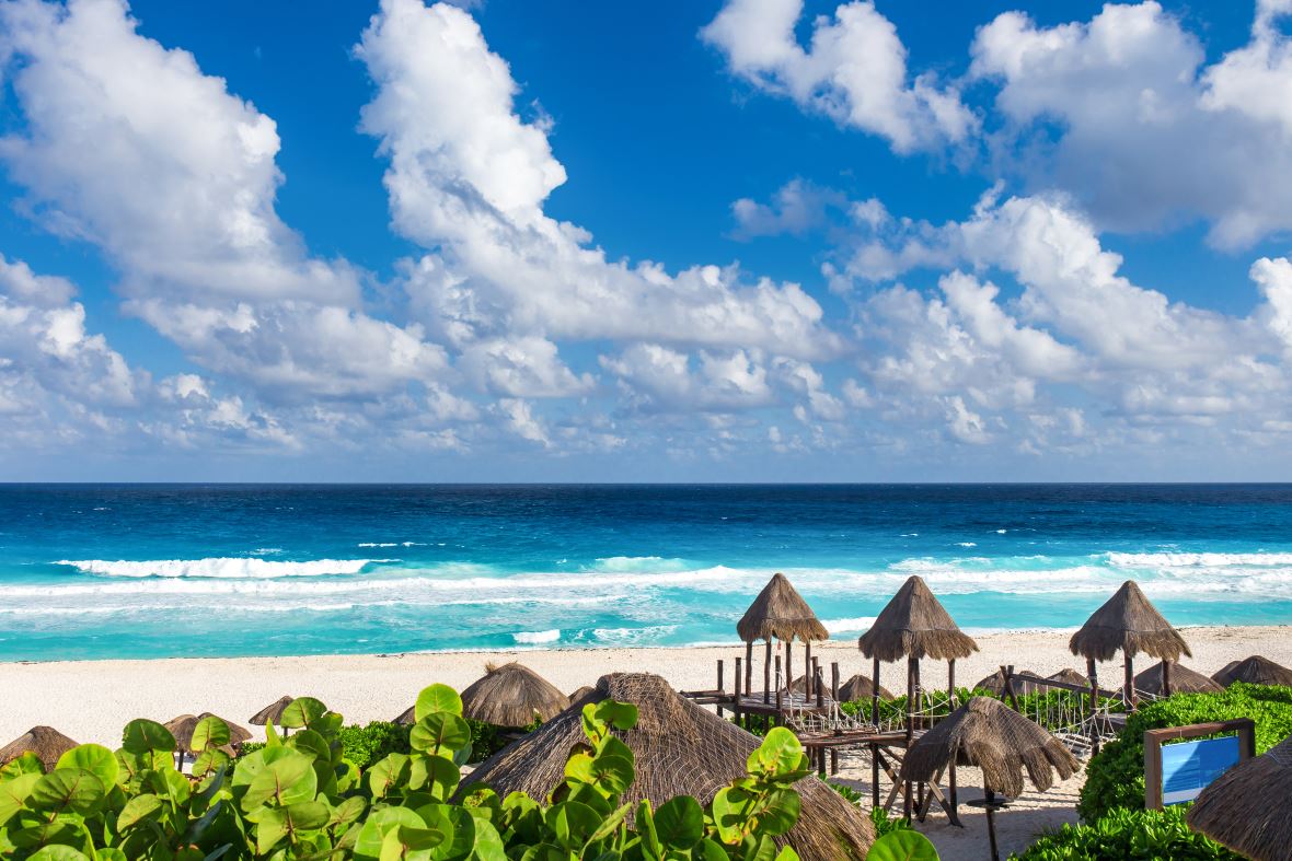 Plaze-Playa-Delfines-Cancun-(1).jpg