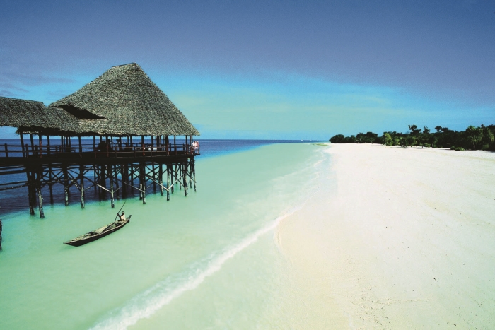Lakadly-Zanzibaru-jsou-plaze-a-blankytne-more.jpg