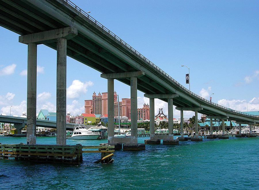 Bahamy, most na New Providence Bahamy, most na New Providence
