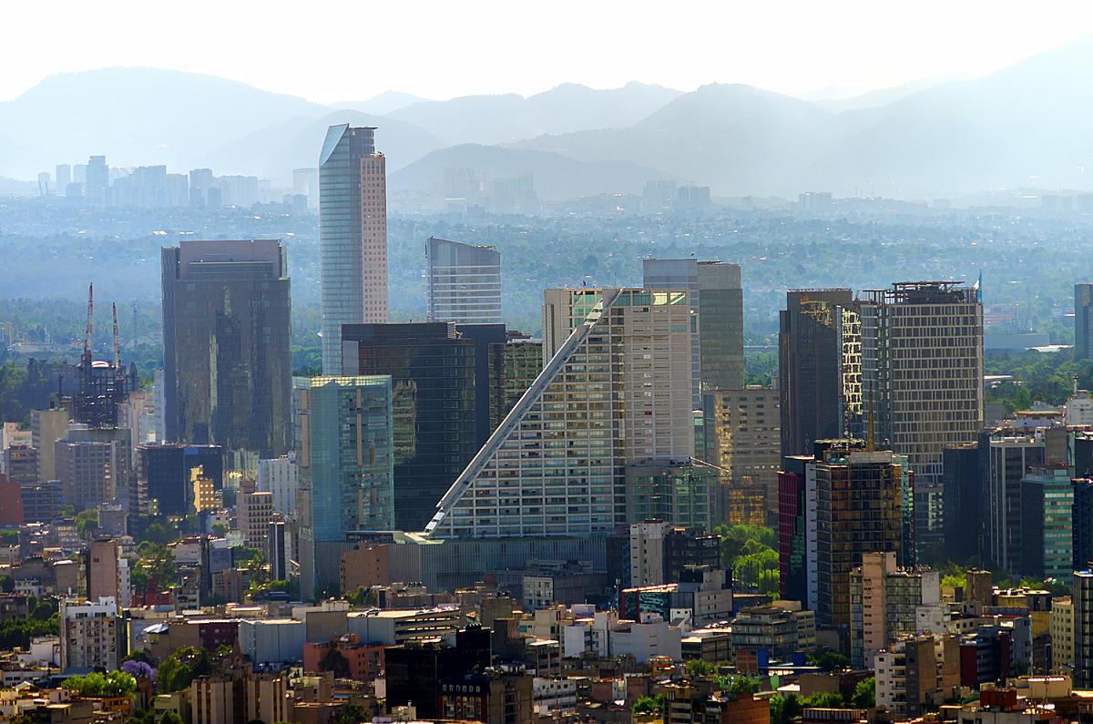 Pohled na centrum metropole Ciudad de México