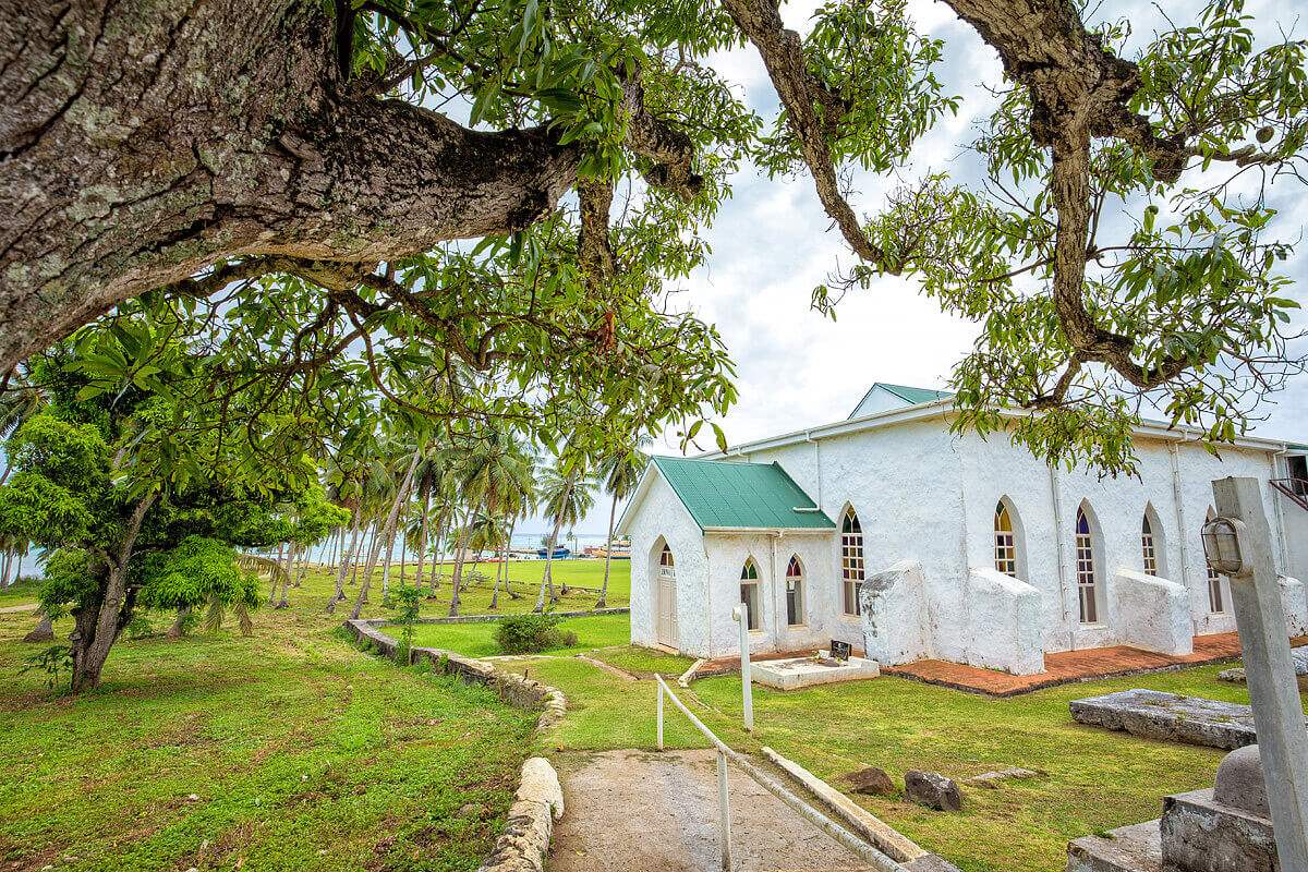 Křesťanský kostel na ostrově Aitutaki.