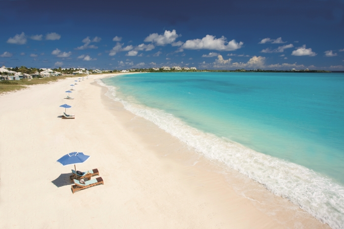 Typicka-bahamska-plaz.jpg